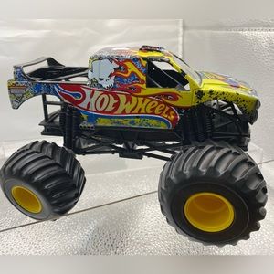 Team Hot Wheels Monster Jam Truck (Large)